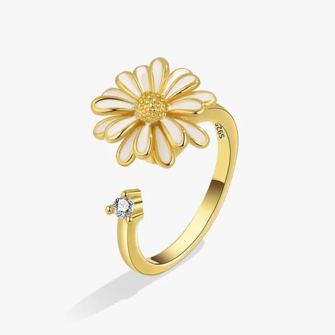 Artistic Daisy Ring